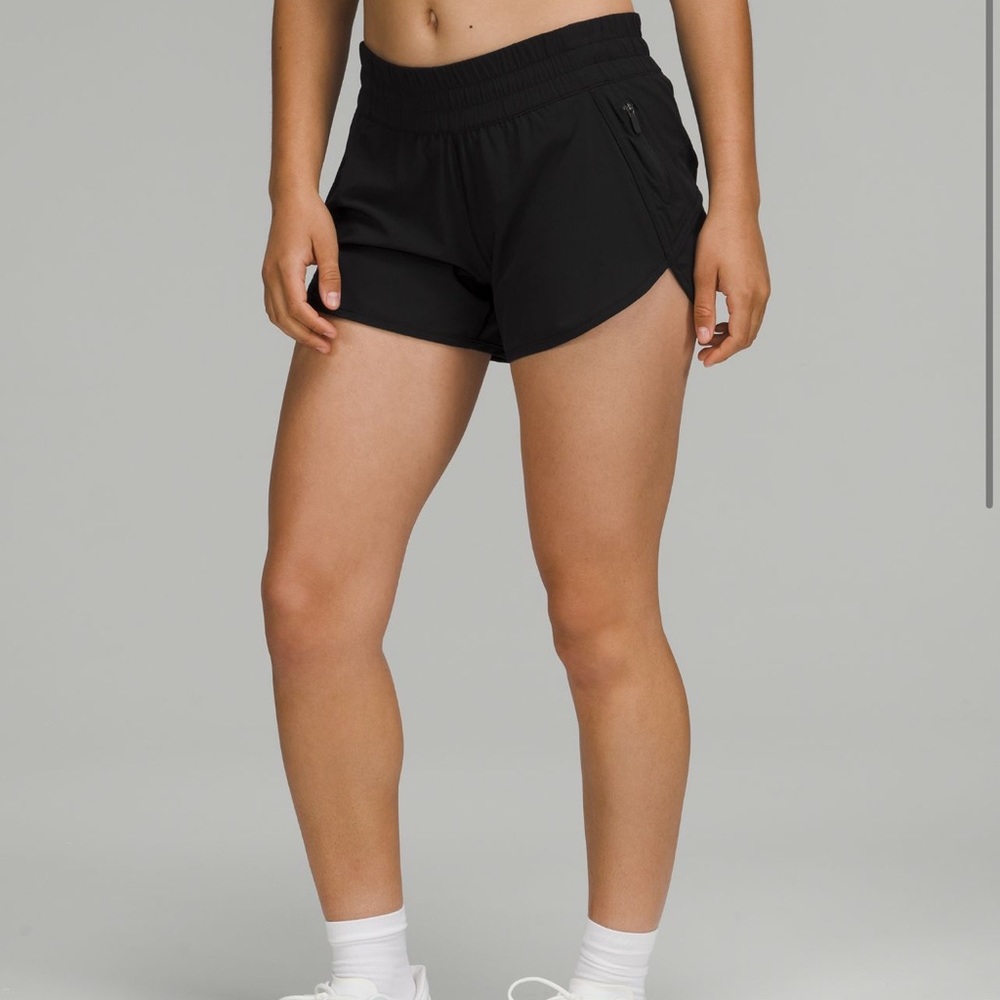 lululemon tracker low rise lined short 4”